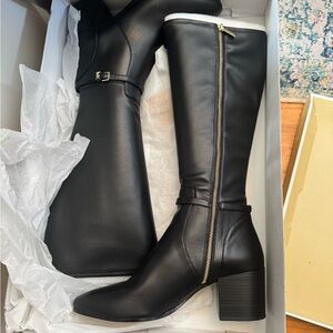 MK - Elegant Black Heeled Boots with Gold Accents